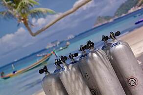 Lotus Hostel Beach Koh Tao