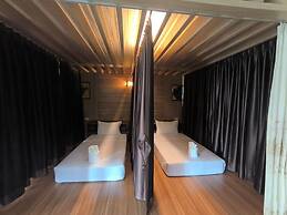 Lotus Hostel Beach Koh Tao