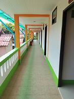 Lotus Hostel Beach Koh Tao