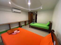 Lotus Hostel Beach Koh Tao