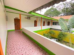 Lotus Hostel Beach Koh Tao