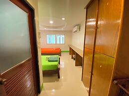 Lotus Hostel Beach Koh Tao