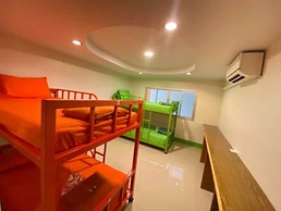 Lotus Hostel Beach Koh Tao