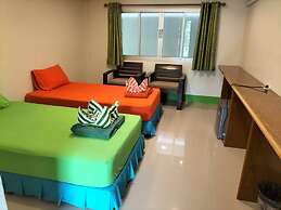 Lotus Hostel Beach Koh Tao