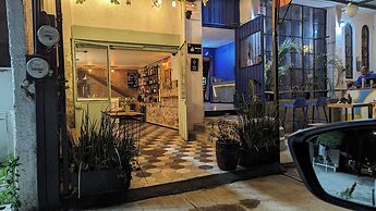 Blue Pepper Chapultepec