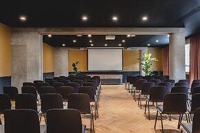 Le ReMIX Hotel