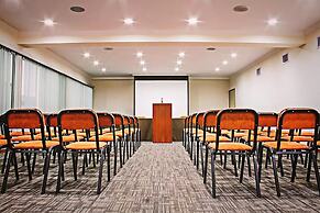 El Polo Apart Hotel & Suites