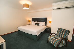 El Polo Apart Hotel & Suites