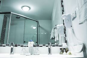 El Polo Apart Hotel & Suites