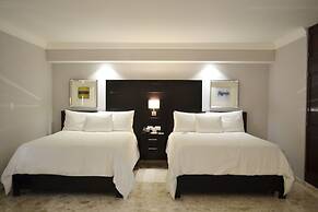 Plaza Florida Suites