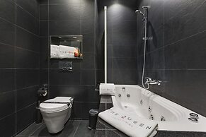 The Queen Luxury Apartments - Villa Liberty