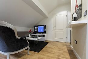 The Queen Luxury Apartments - Villa Liberty