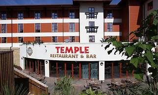 Chessington Safari Hotel