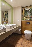 Chessington Safari Hotel