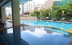 Mike Beach Resort Pattaya - SHA