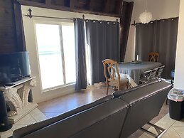 The Shores Inn and Beach Houses