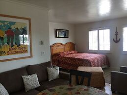 The Shores Inn and Beach Houses