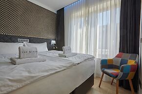 The Queen Luxury Apartments - Villa Medici