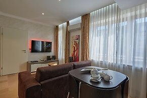 The Queen Luxury Apartments - Villa Medici