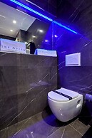 The Queen Luxury Apartments - Villa Medici