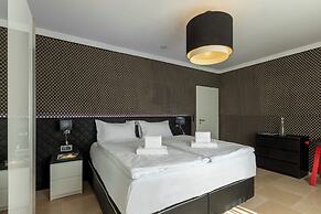 The Queen Luxury Apartments - Villa Medici