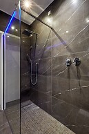 The Queen Luxury Apartments - Villa Medici