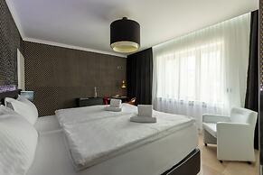 The Queen Luxury Apartments - Villa Medici