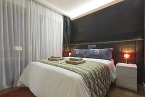 The Queen Luxury Apartments - Villa Medici