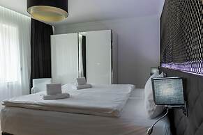 The Queen Luxury Apartments - Villa Medici