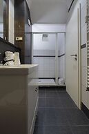 The Queen Luxury Apartments - Villa Cortina