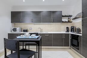 The Queen Luxury Apartments - Villa Cortina