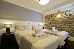 The Queen Luxury Apartments - Villa Cortina