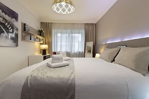 The Queen Luxury Apartments - Villa Cortina