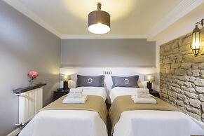 The Queen Luxury Apartments - Villa Cortina