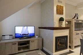 The Queen Luxury Apartments - Villa Cortina