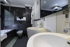 The Queen Luxury Apartments - Villa Cortina