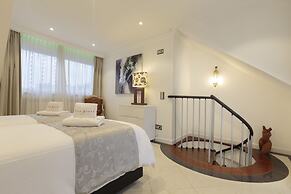 The Queen Luxury Apartments - Villa Cortina