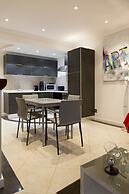 The Queen Luxury Apartments - Villa Cortina