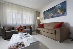 The Queen Luxury Apartments - Villa Cortina