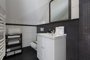 The Queen Luxury Apartments - Villa Cortina