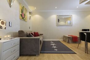 The Queen Luxury Apartments - Villa Cortina