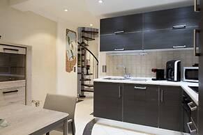 The Queen Luxury Apartments - Villa Cortina