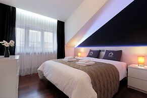 The Queen Luxury Apartments - Villa Cortina