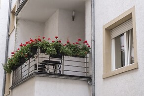 The Queen Luxury Apartments - Villa Cortina