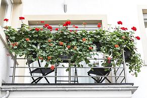 The Queen Luxury Apartments - Villa Cortina