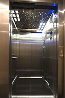 The Queen Luxury Apartments - Villa Cortina