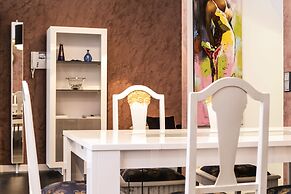 The Queen Luxury Apartments - Villa Cortina