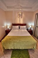 Longview Suites