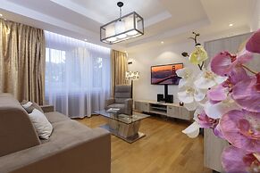 The Queen Luxury Apartments - Villa Giada