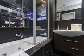 The Queen Luxury Apartments - Villa Giada